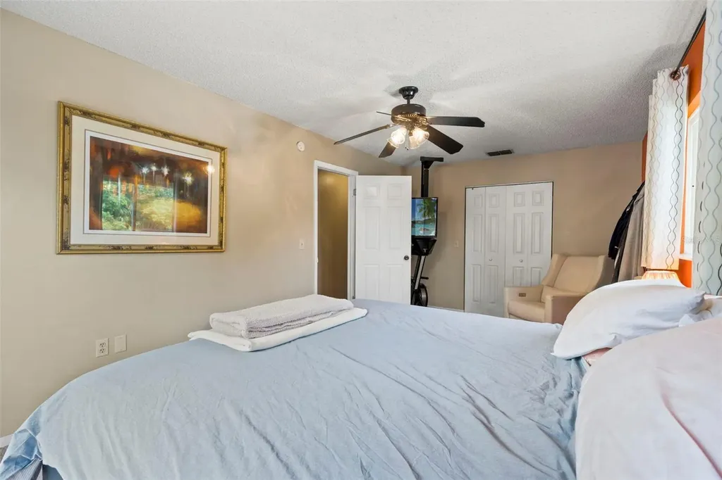 2355 14th Avenue N St Petersburg FL 33713