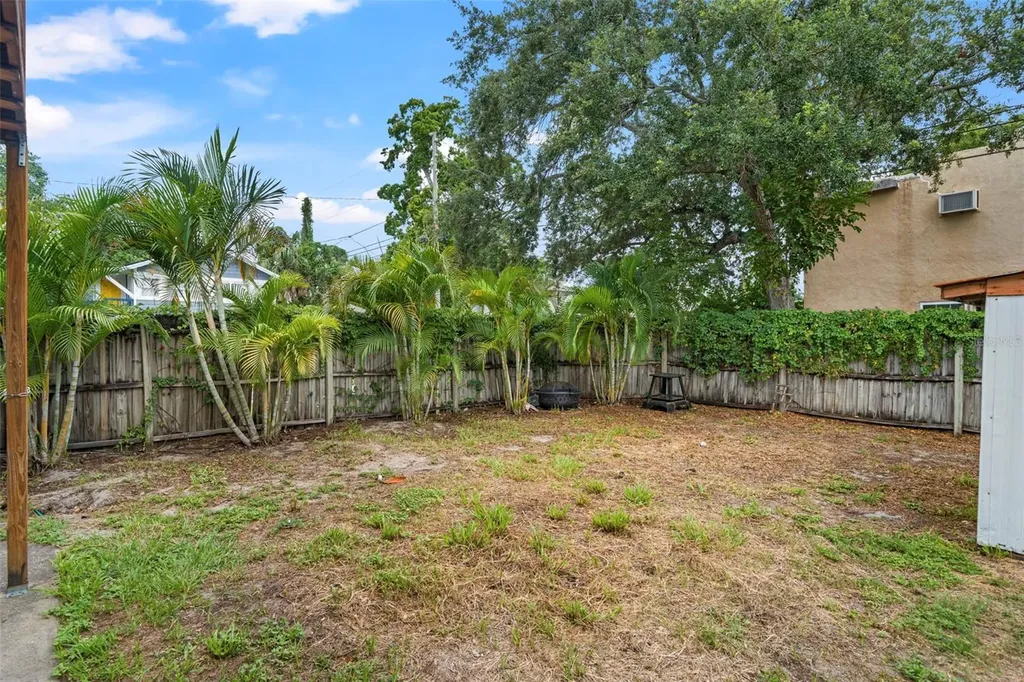 2355 14th Avenue N St Petersburg FL 33713