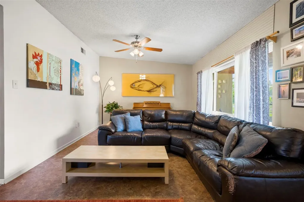 2355 14th Avenue N St Petersburg FL 33713