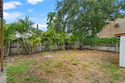 2355 14th Avenue N St Petersburg FL 33713
