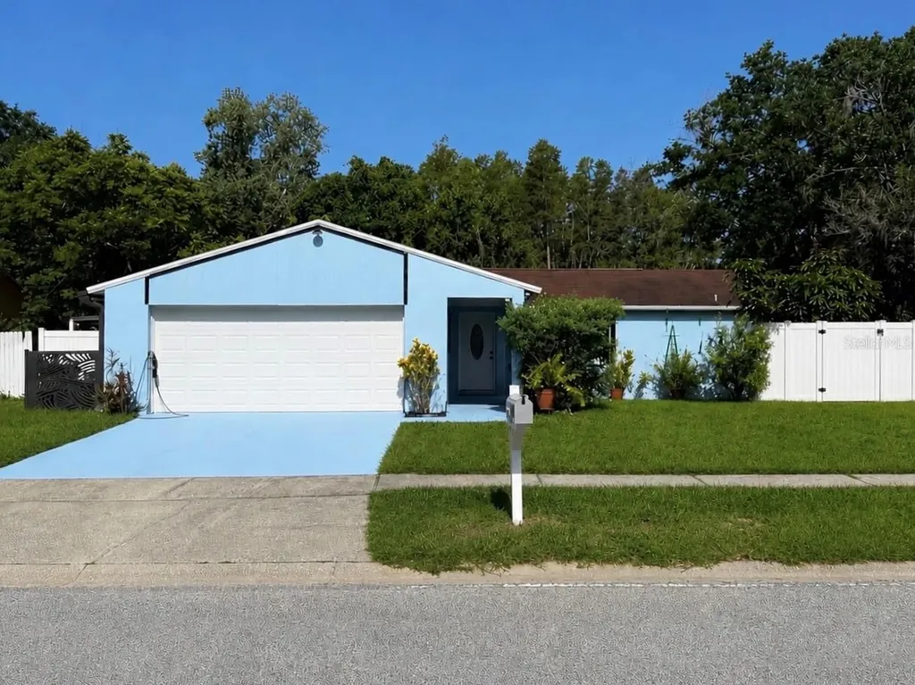 1341 Foxwood Drive Lutz FL 33549