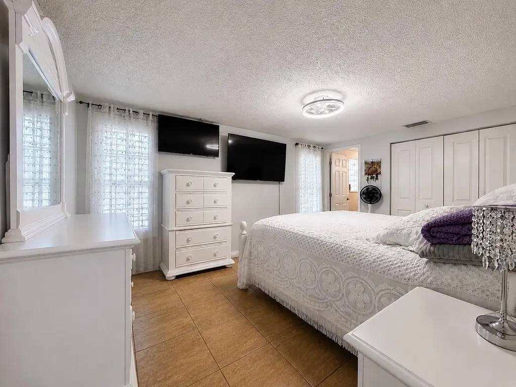 1341 Foxwood Drive Lutz FL 33549