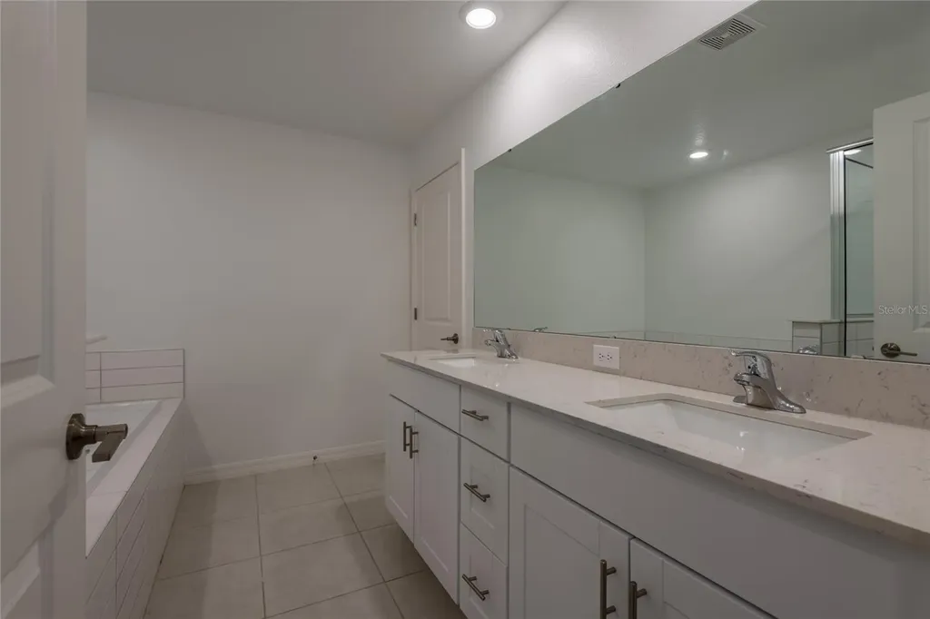 6262 Shiner Street Land O Lakes FL 34638