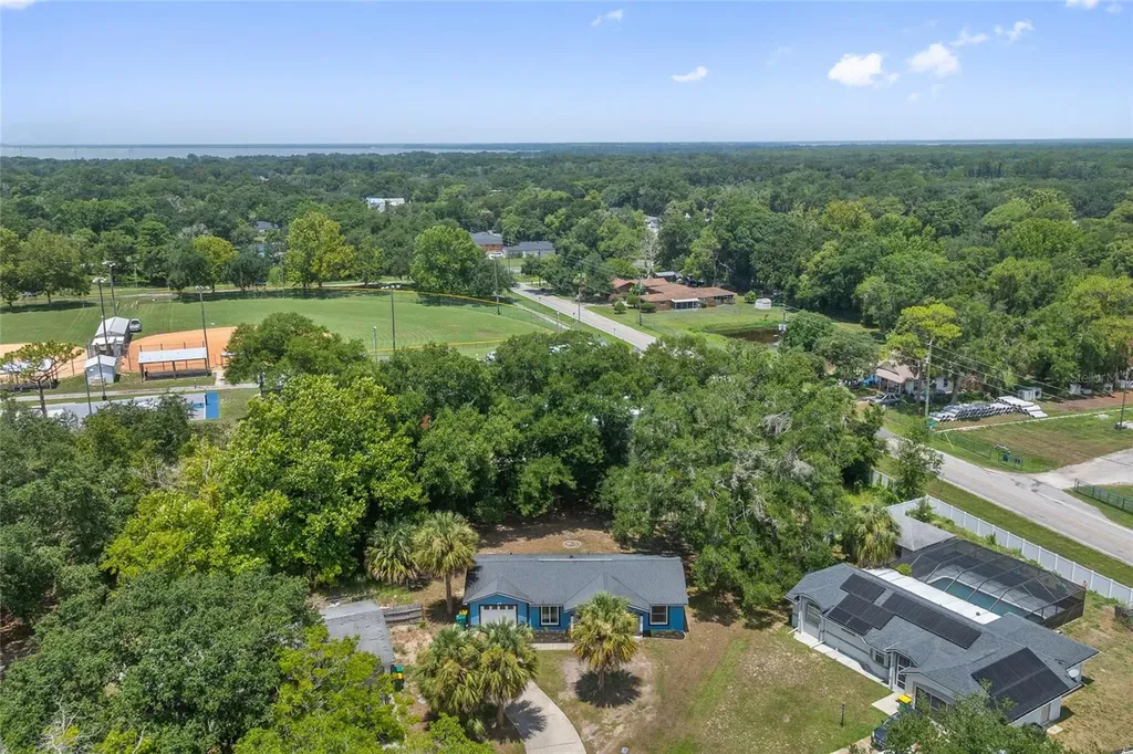 513 Dorothy Circle Eustis FL 32726