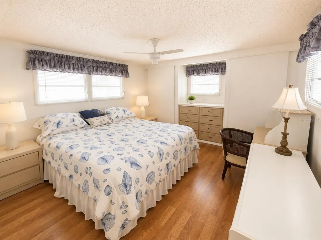 6918 E Bayou Lane Bradenton FL 34207