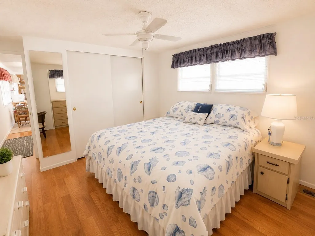 6918 E Bayou Lane Bradenton FL 34207