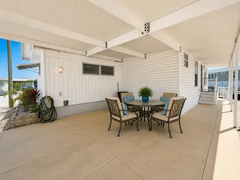6918 E Bayou Lane Bradenton FL 34207