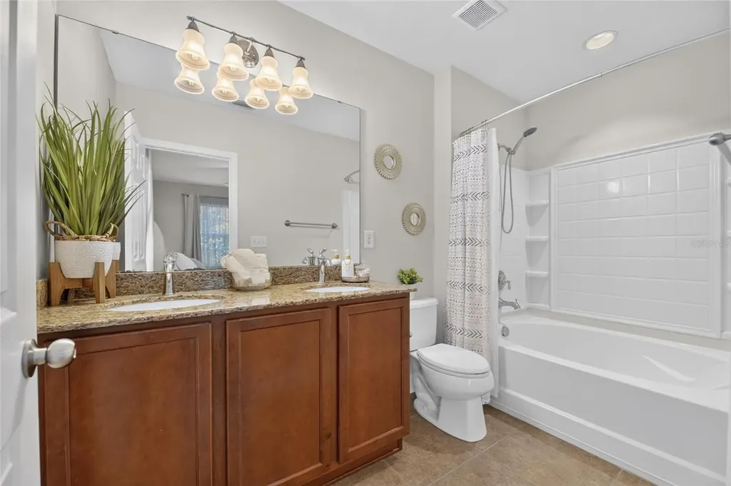 8635 Turnstone Shore Lane Riverview FL 33578