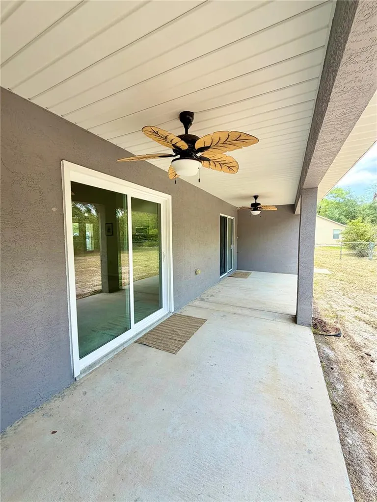 13 Fisher Trail Terrace Ocklawaha FL 32179