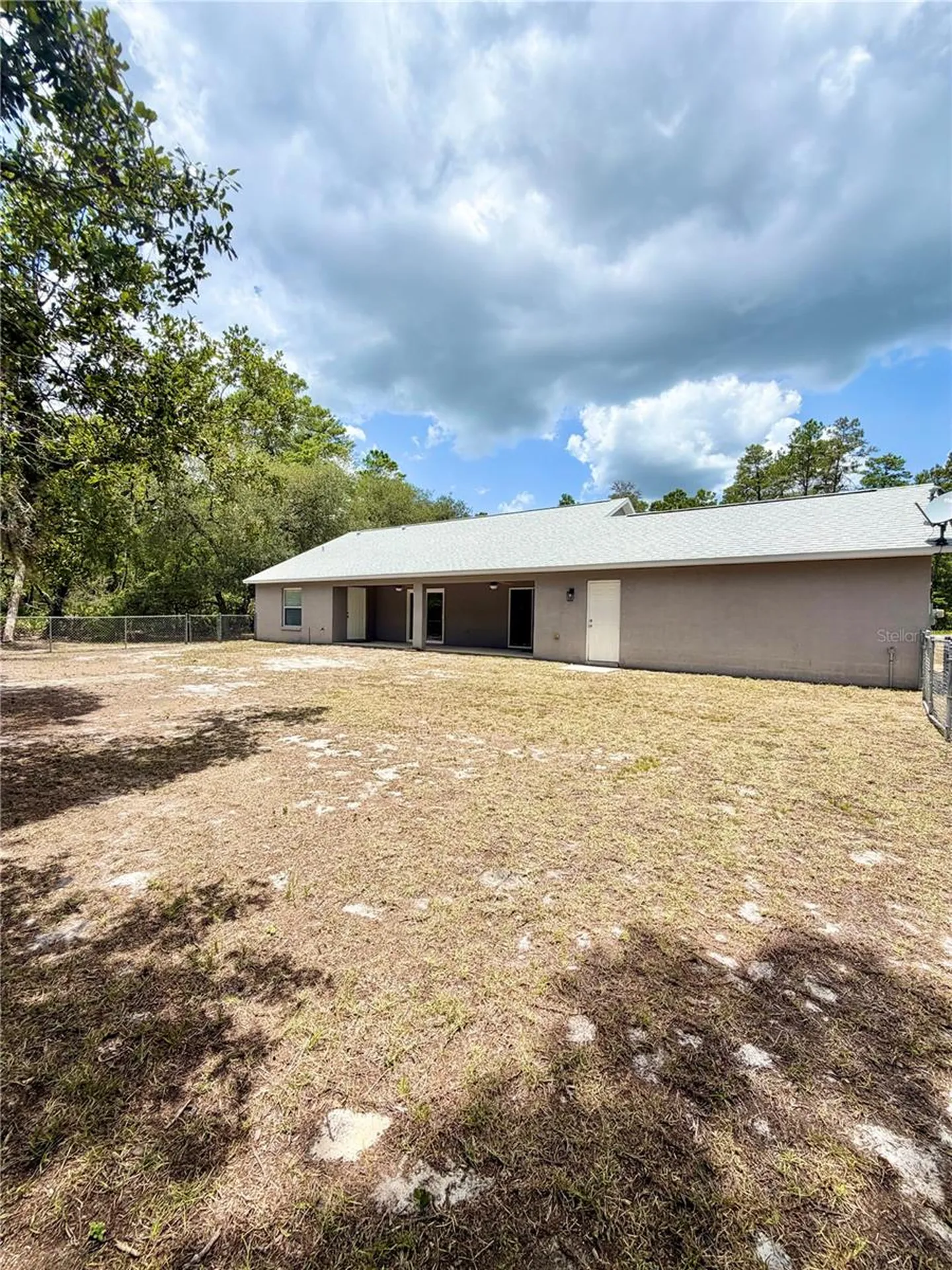 13 Fisher Trail Terrace Ocklawaha FL 32179