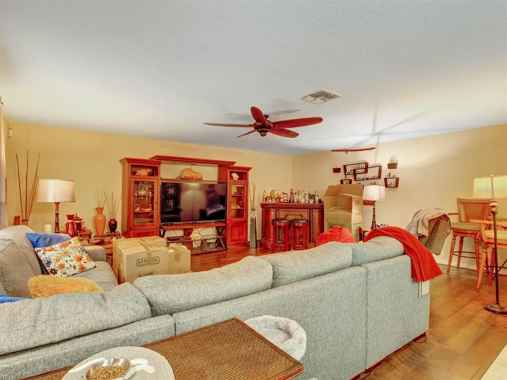 218 Tres Reyes Lane Groveland FL 34736