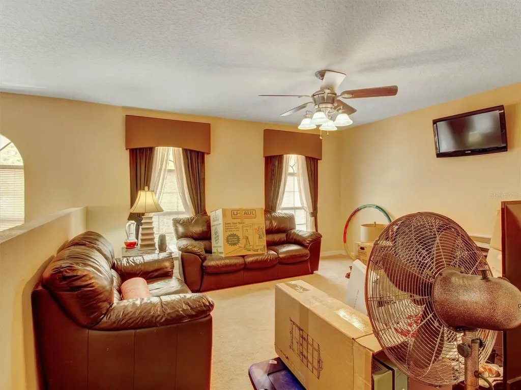 218 Tres Reyes Lane Groveland FL 34736