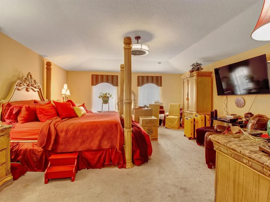 218 Tres Reyes Lane Groveland FL 34736
