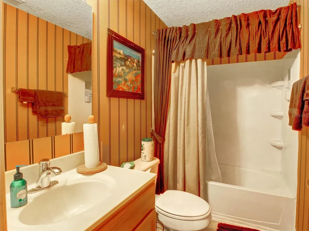 218 Tres Reyes Lane Groveland FL 34736