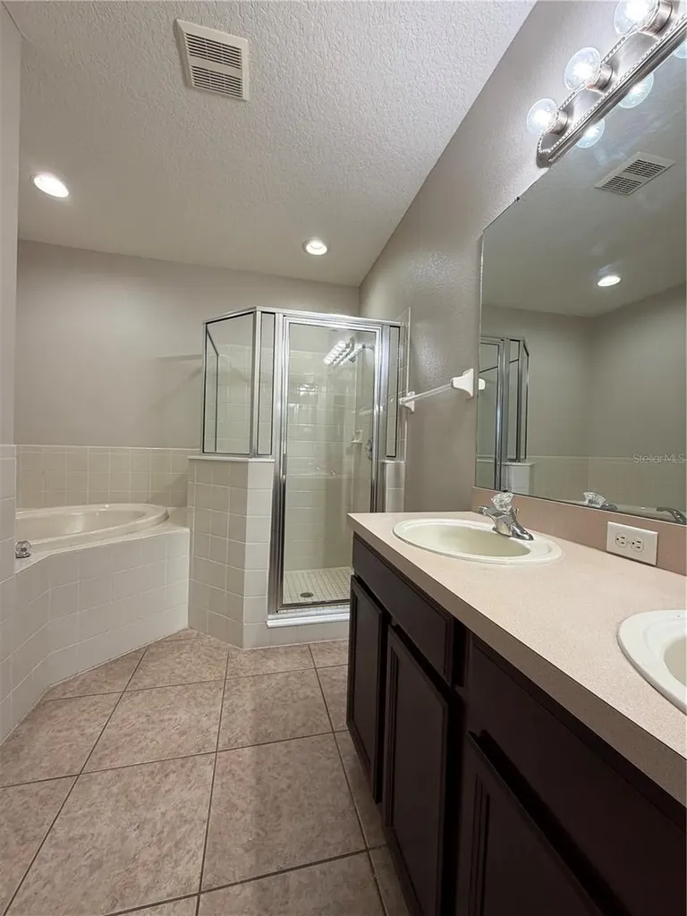 1144 Andrew Aviles Circle Tampa FL 33619