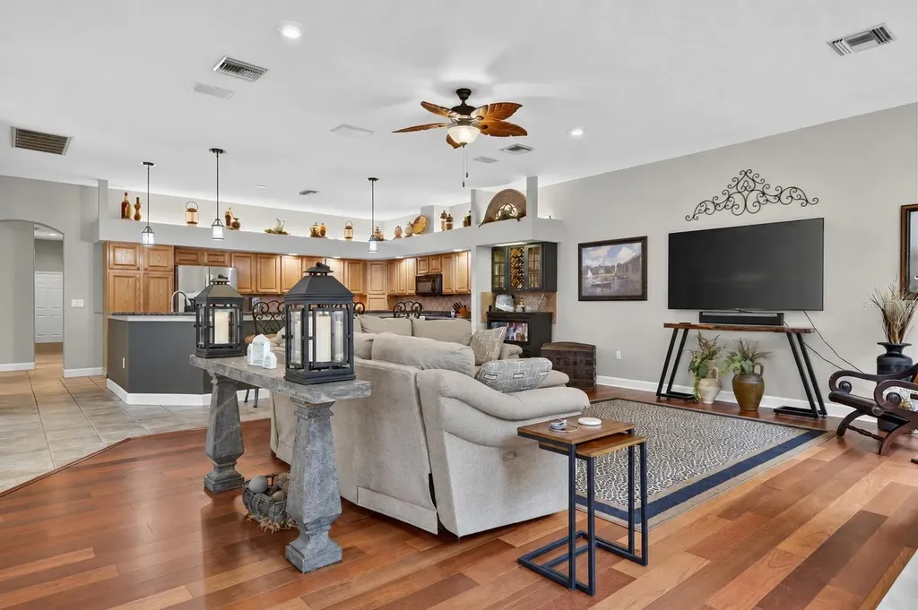 3874 Crescent Cove Place Tarpon Springs FL 34688