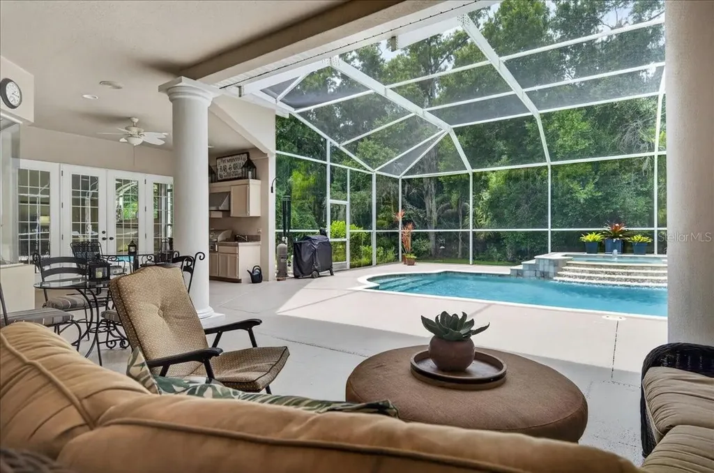 3874 Crescent Cove Place Tarpon Springs FL 34688