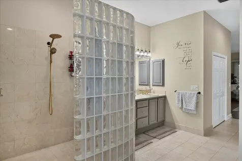 3874 Crescent Cove Place Tarpon Springs FL 34688