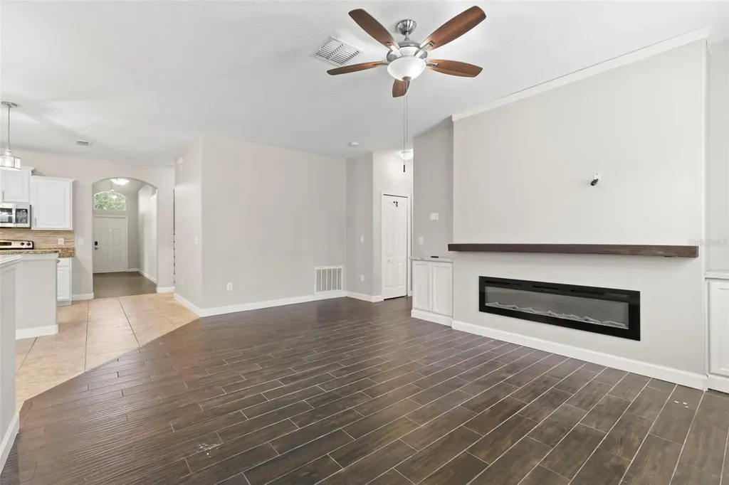 20405 Autumn Fern Avenue Tampa FL 33647
