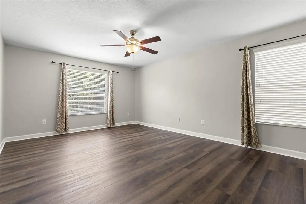 20405 Autumn Fern Avenue Tampa FL 33647