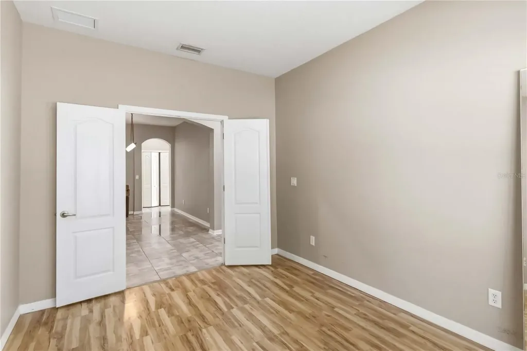 820 Parker Den Drive Ruskin FL 33570