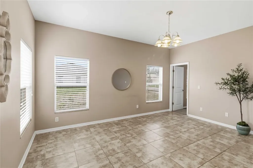820 Parker Den Drive Ruskin FL 33570