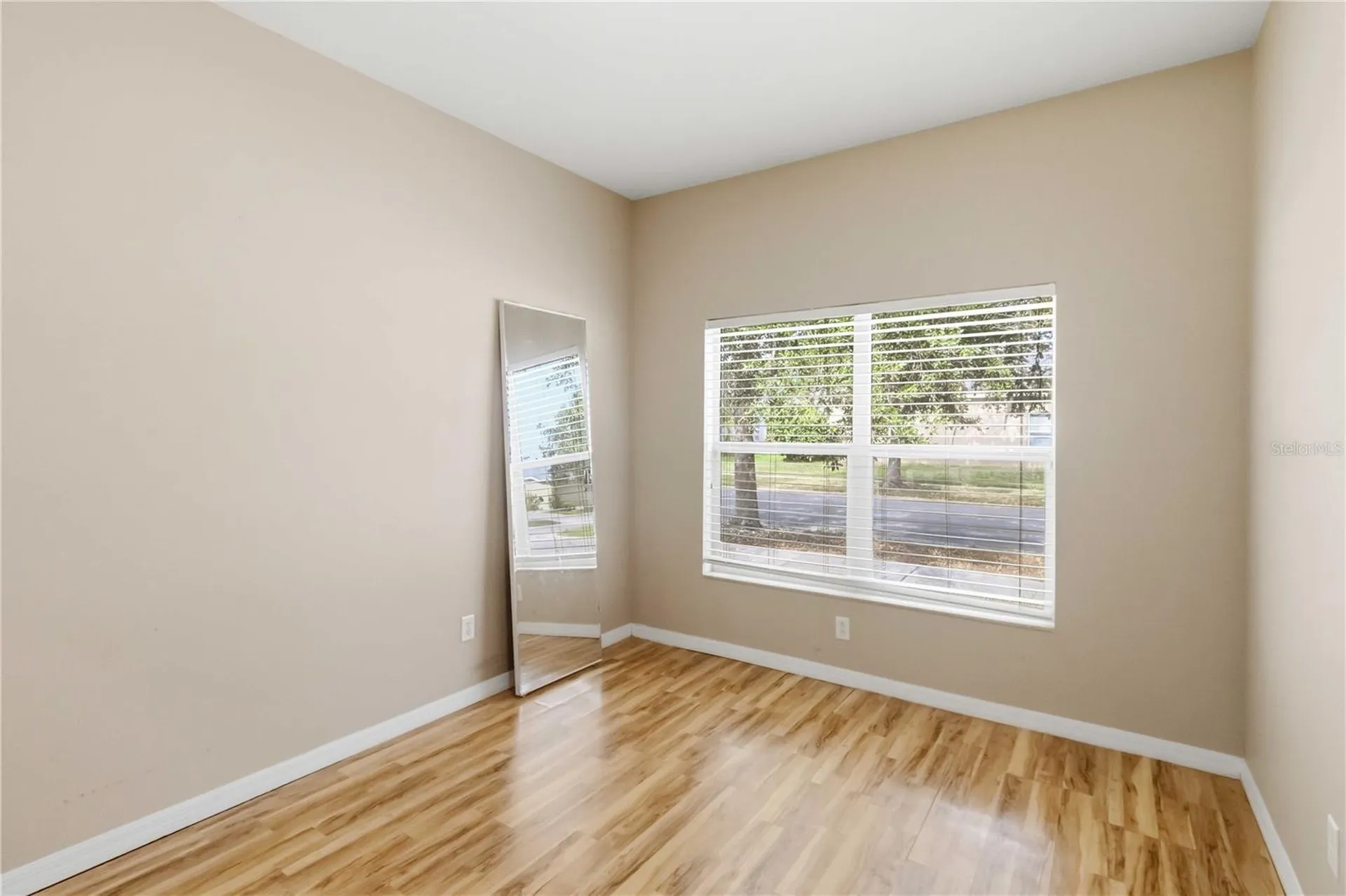 820 Parker Den Drive Ruskin FL 33570