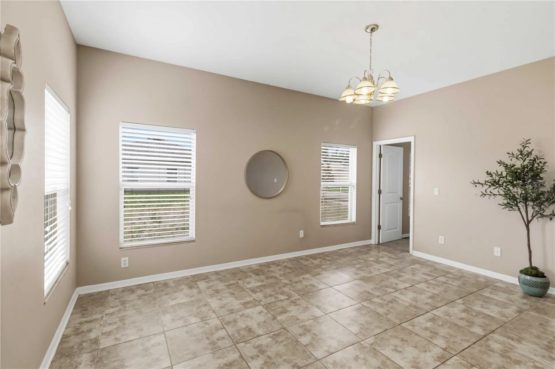 820 Parker Den Drive Ruskin FL 33570