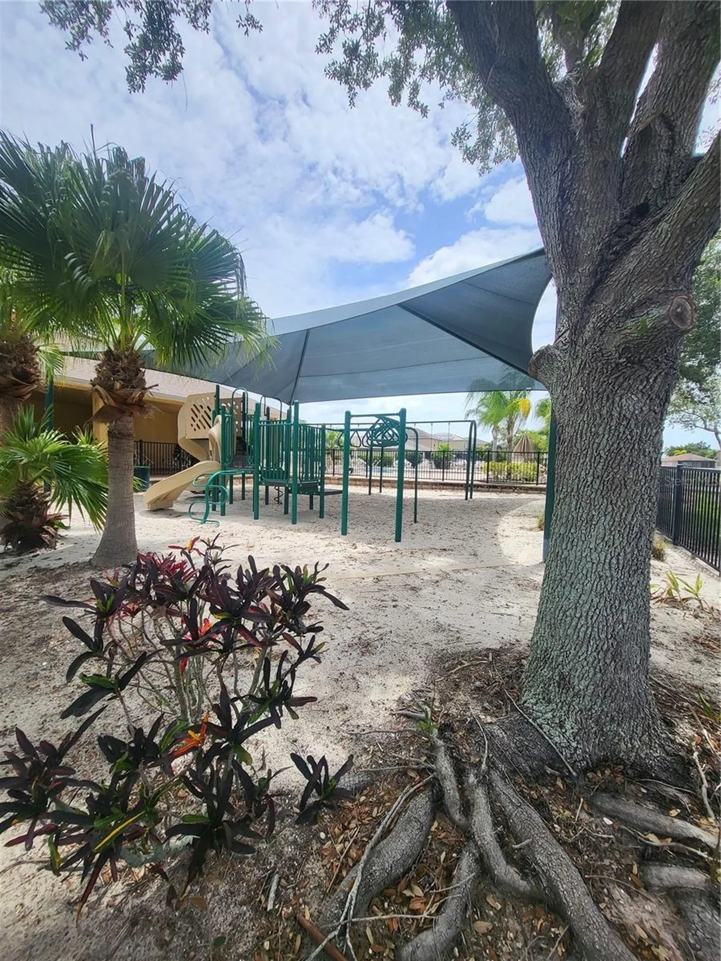 820 Parker Den Drive Ruskin FL 33570