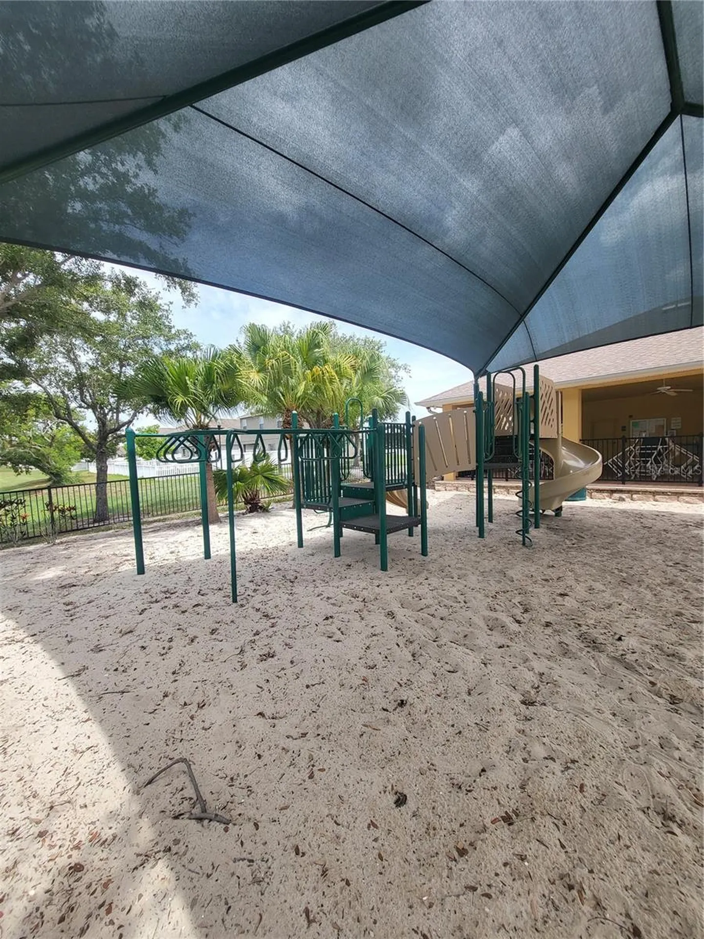 820 Parker Den Drive Ruskin FL 33570