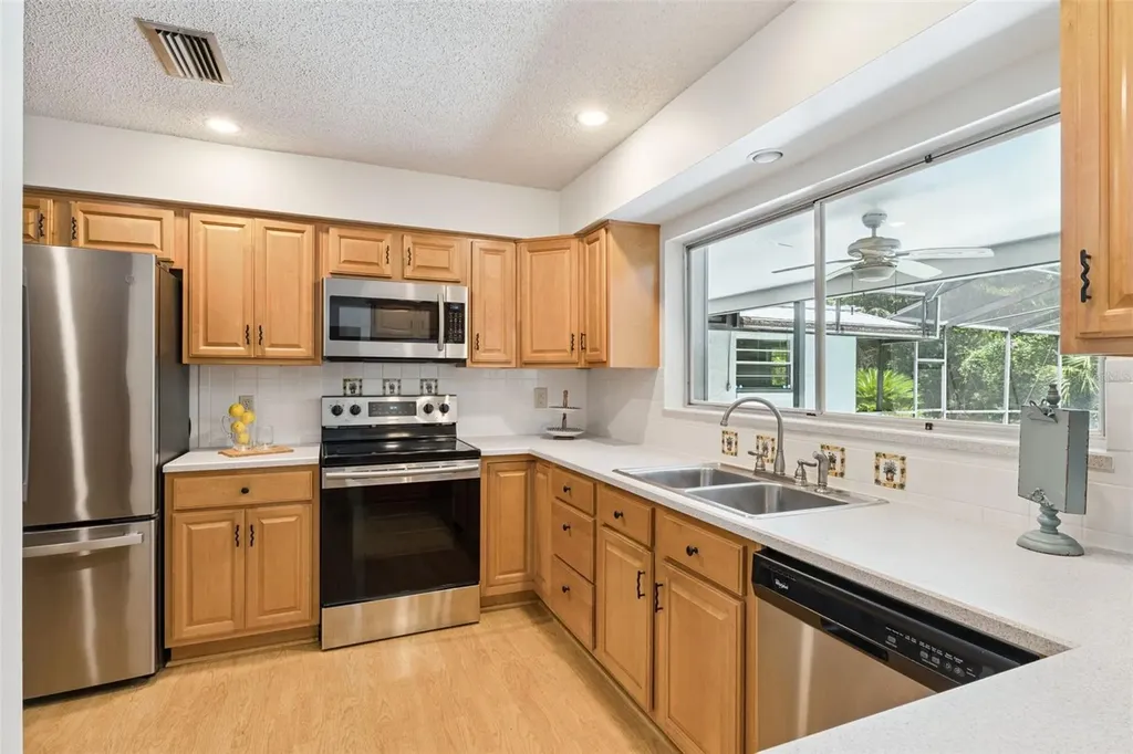 211 Hickory Drive Longwood FL 32779