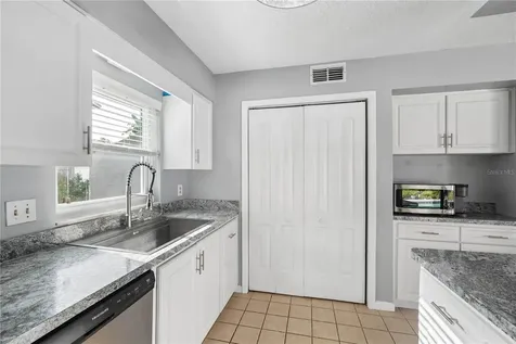 4712 Deerwalk Avenue Tampa FL 33624