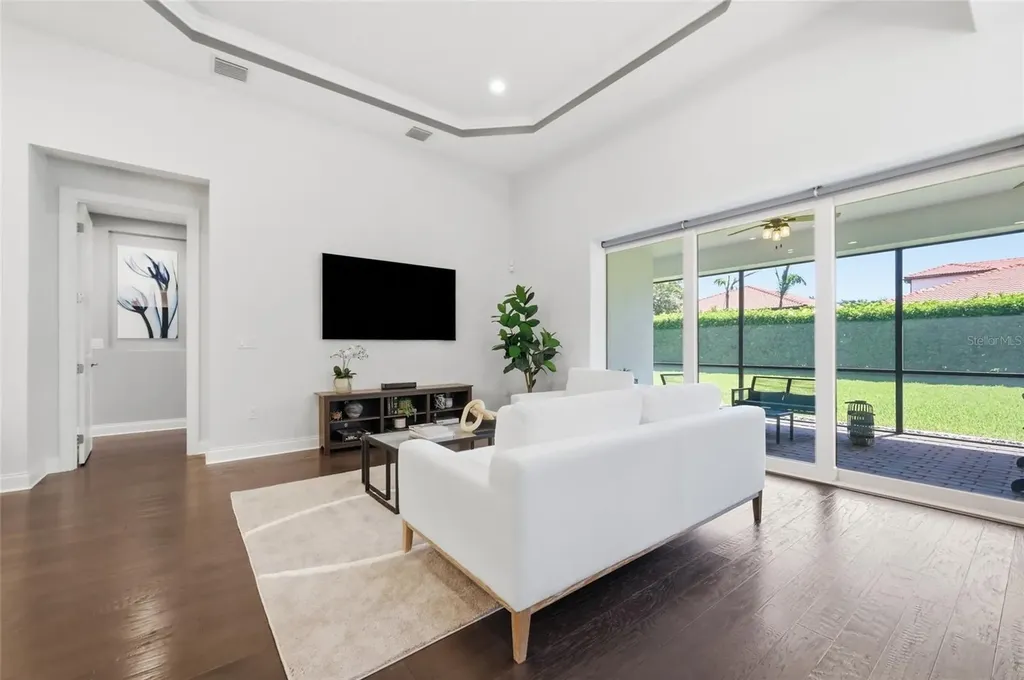 10692 Royal Cypress Way Orlando FL 32836