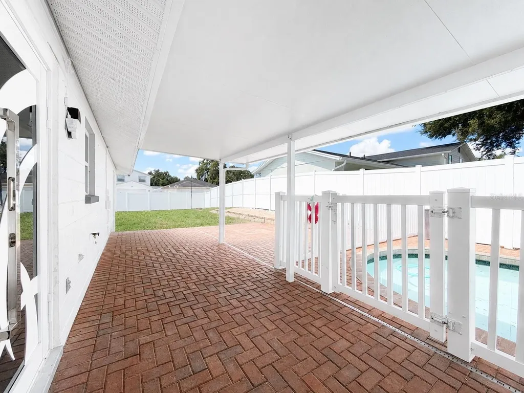 15810 Sea Oats Place Tampa FL 33624