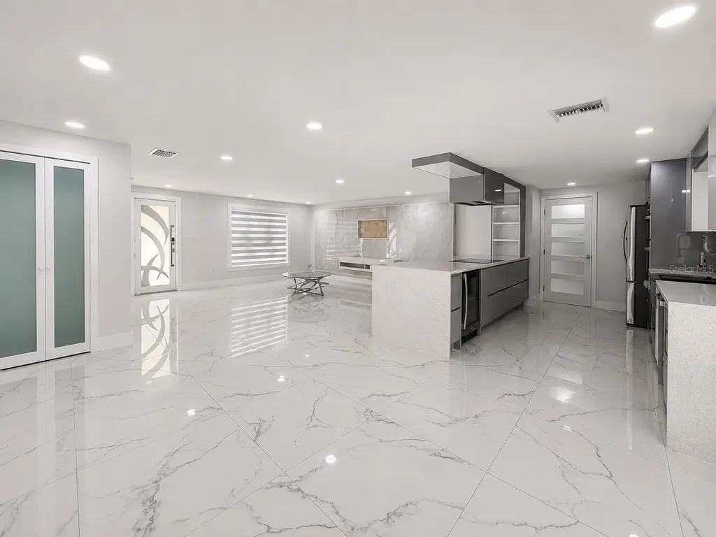 15810 Sea Oats Place Tampa FL 33624