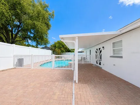 15810 Sea Oats Place Tampa FL 33624