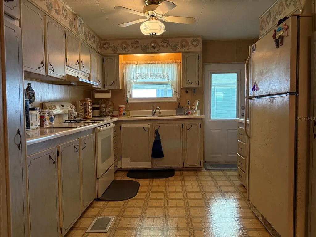5304 Cherry Hill Avenue Sarasota FL 34234