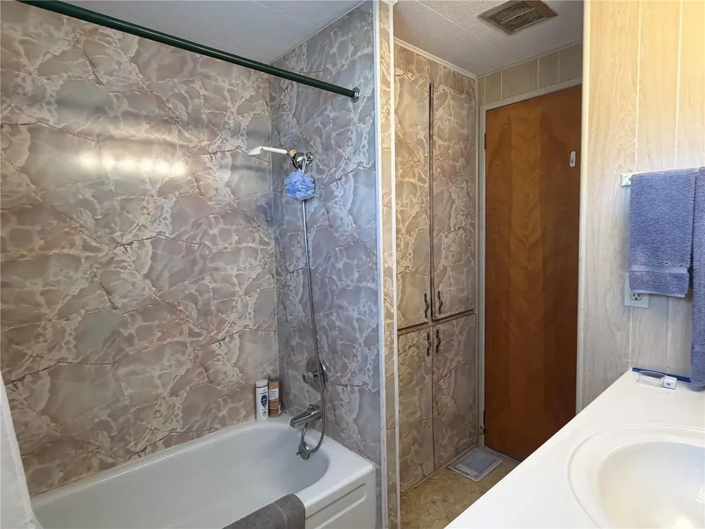 5304 Cherry Hill Avenue Sarasota FL 34234