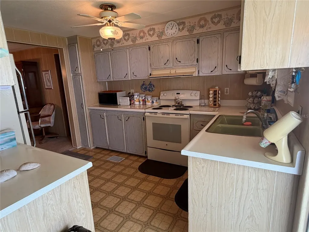 5304 Cherry Hill Avenue Sarasota FL 34234