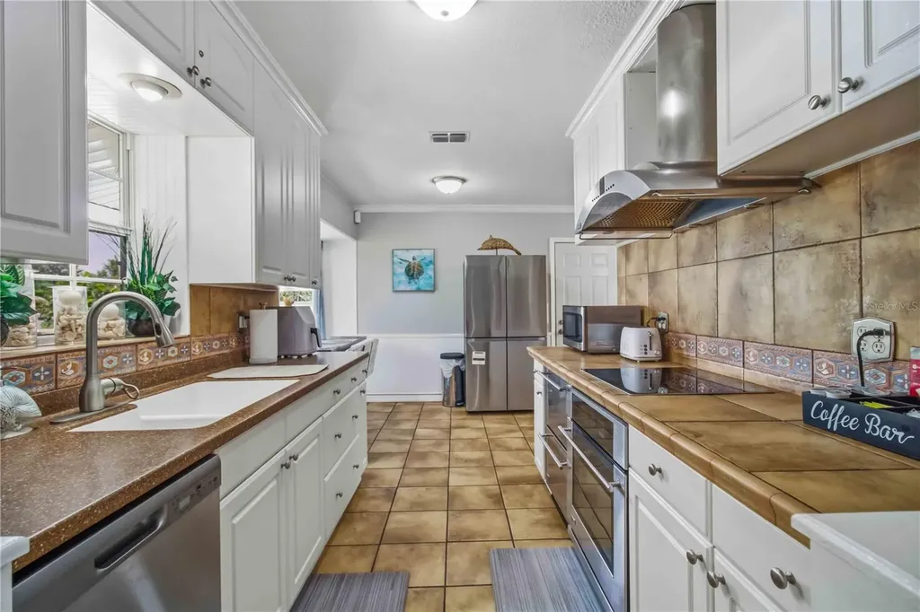 5720 24th Street Court W Bradenton FL 34207
