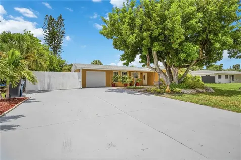 5720 24th Street Court W Bradenton FL 34207