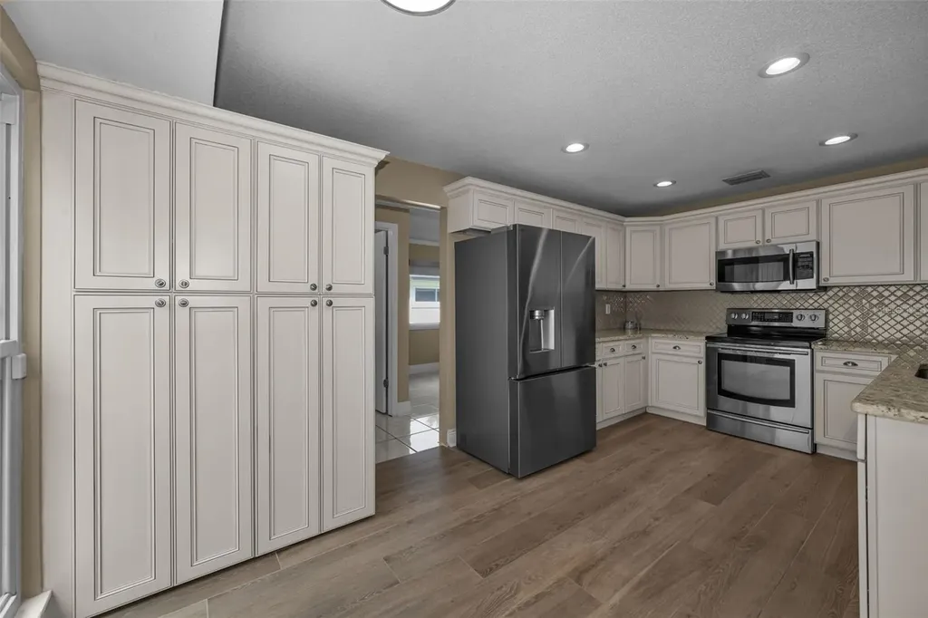 1541 Pleasant Grove Drive Dunedin FL 34698