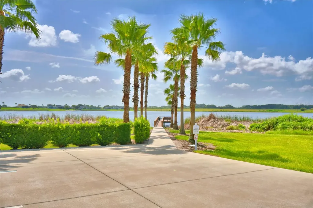361 Adams View Lane Auburndale FL 33823