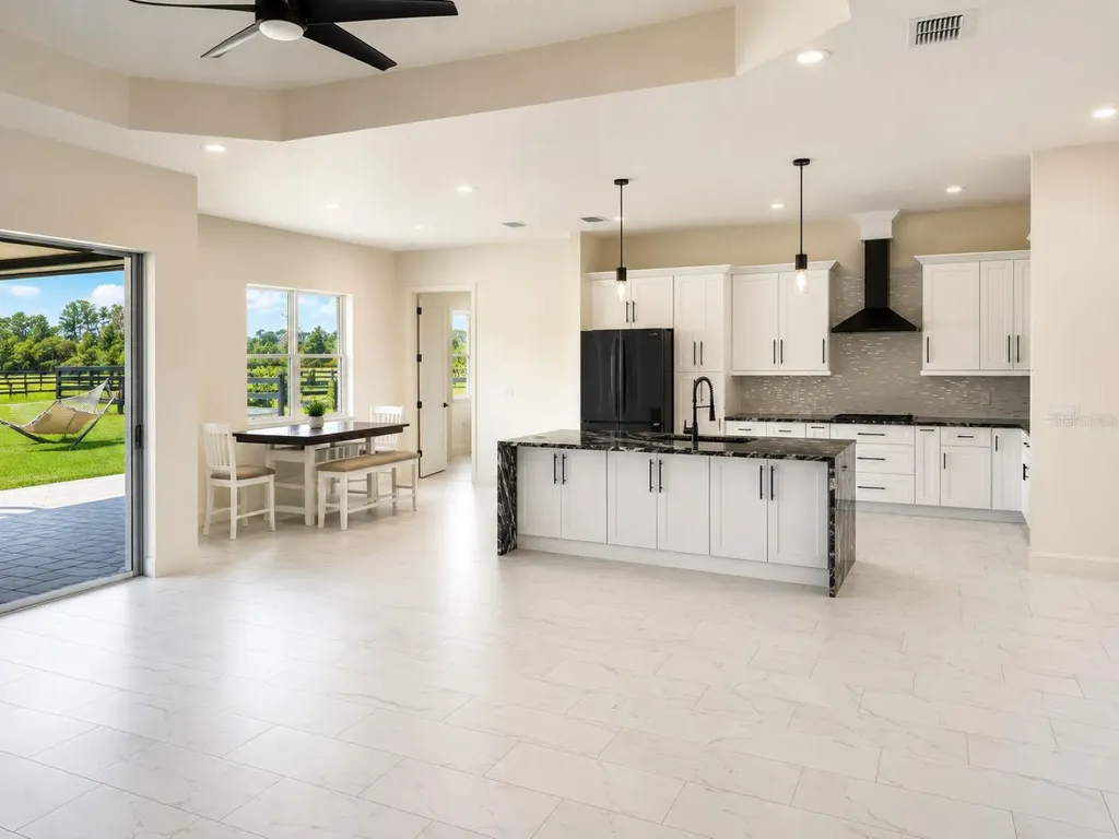 29121 Can Do Lane Tavares FL 32778