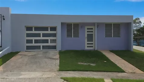 35 Urb Monte Verde Manati PR 00674