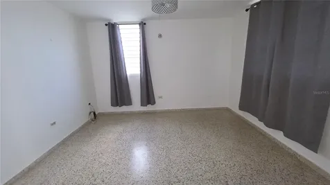 35 Urb Monte Verde Manati PR 00674