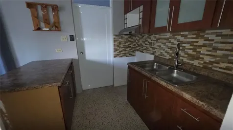 35 Urb Monte Verde Manati PR 00674