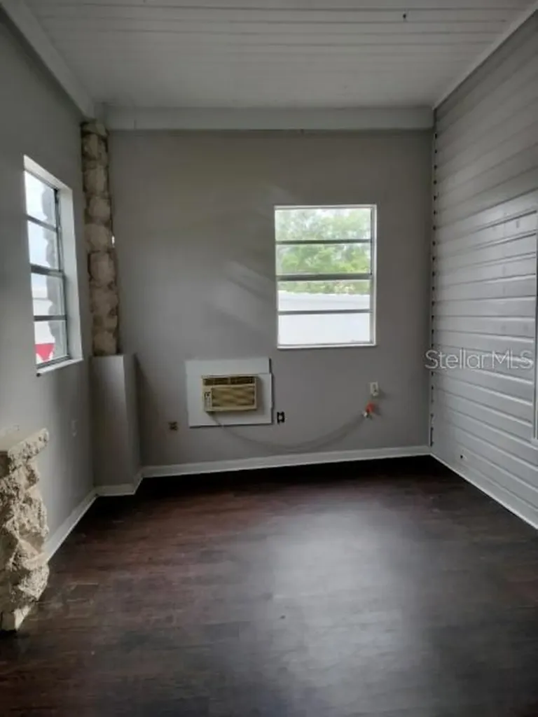 103 E Ward Avenue Eustis FL 32726