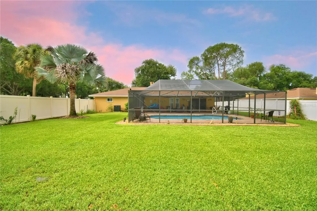 902 Crestview Drive Auburndale FL 33823