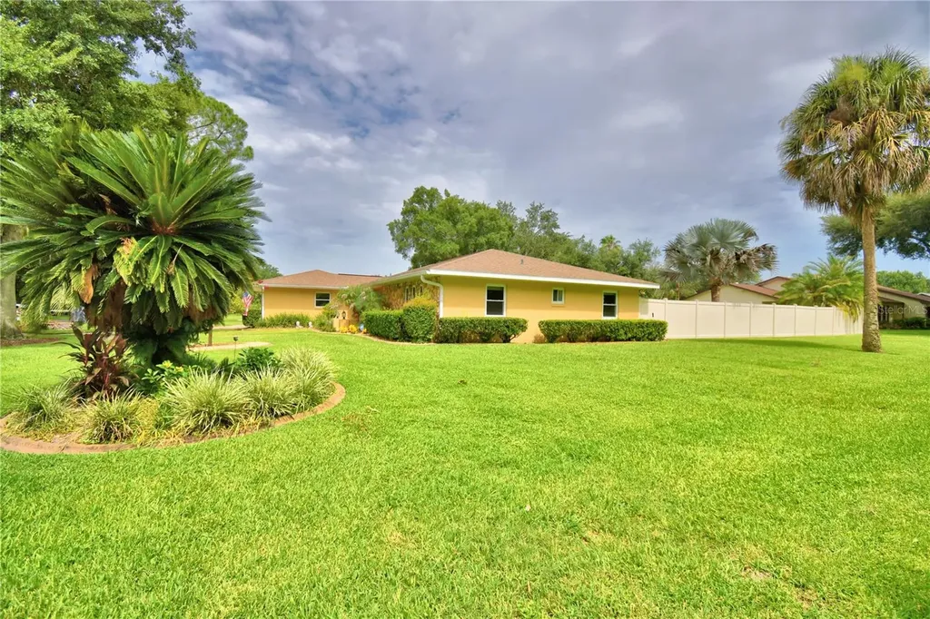 902 Crestview Drive Auburndale FL 33823